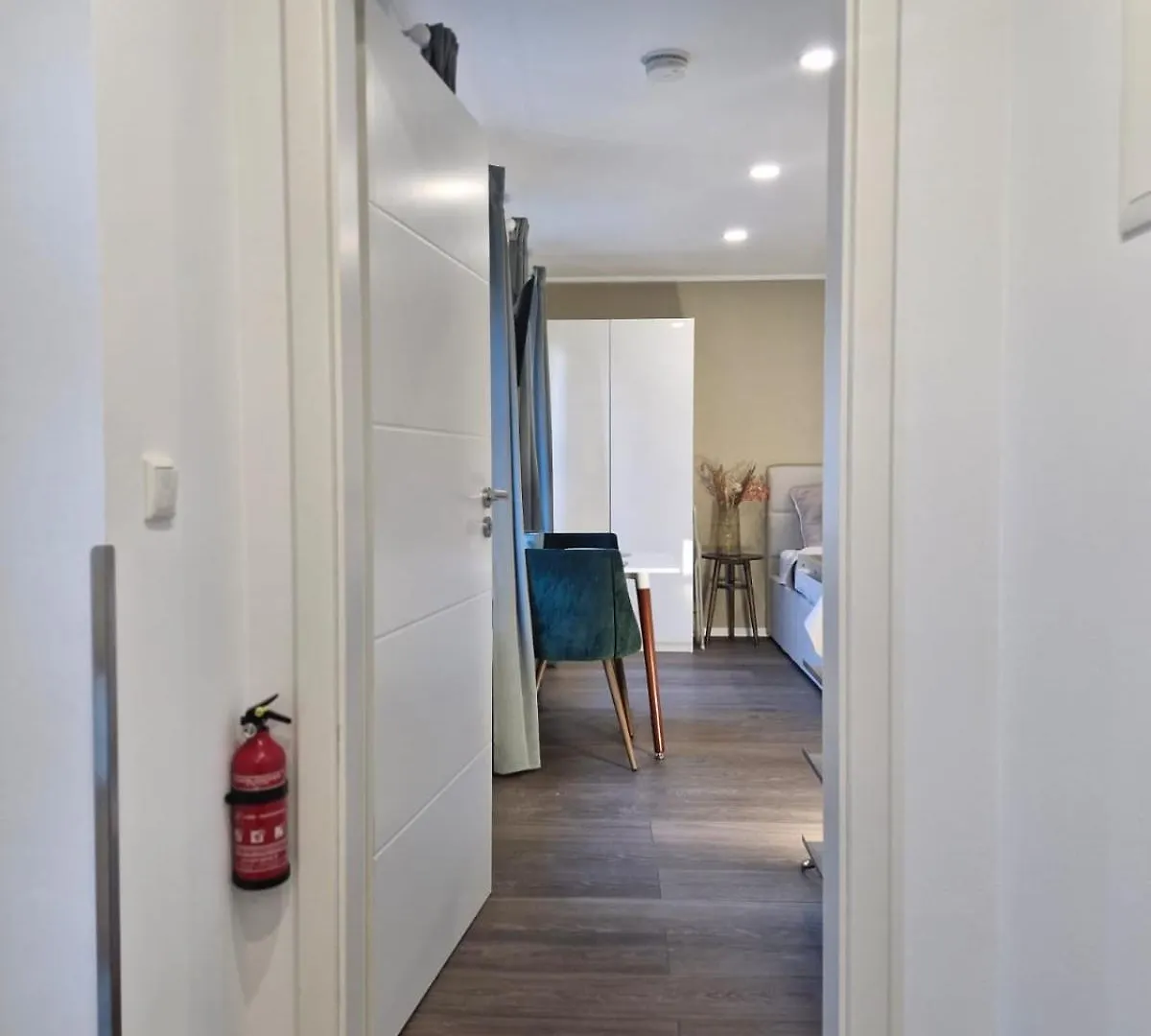 Apartment Gaestehaus In Koeln Rath-Heumar Deutschland