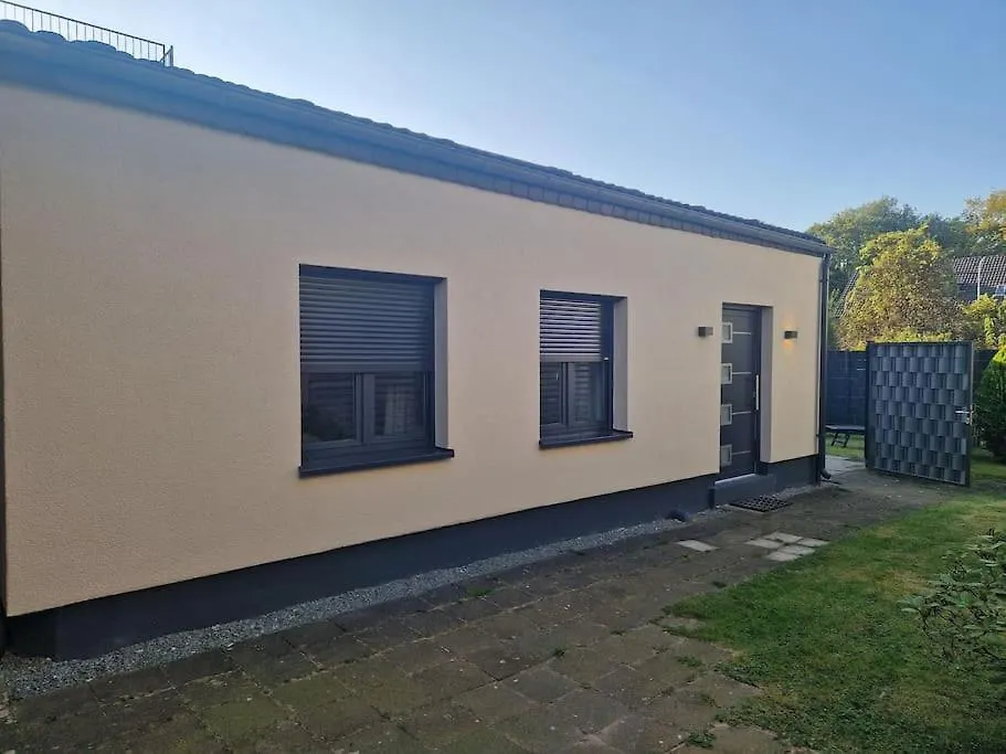 Gaestehaus In Koeln Rath-Heumar Апартаменты