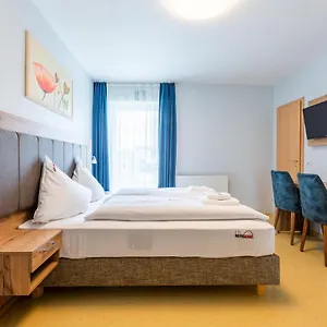 2* Hotel Arena