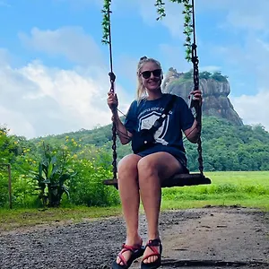 https://sigiriya-green-garden-sigiriya.kandyhotelsnow.com