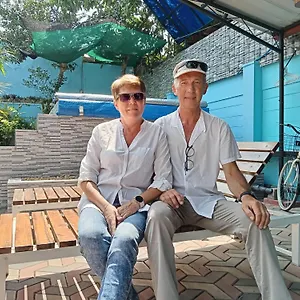 https://bee-cottage-11500.kandyhotelsnow.com