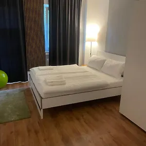 4 Min Naehe Von Hbf Und Dom Mit Garten ,balkon & Office Apartment