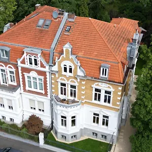 Aurelia Apartment