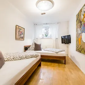 Appartement Ferien Und Messewohnug, Keulen
